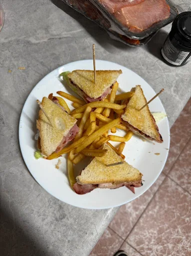 Sandwich Club